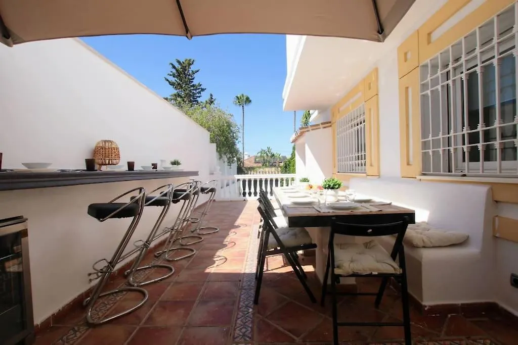 בית נופש Alhaurín de la Torre Tess Villa Becerra ספרד
